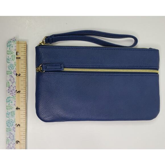 Safekeeper RFID Zippered Wristlet Blue Faux leather zippered pockets - Picture 7 of 8